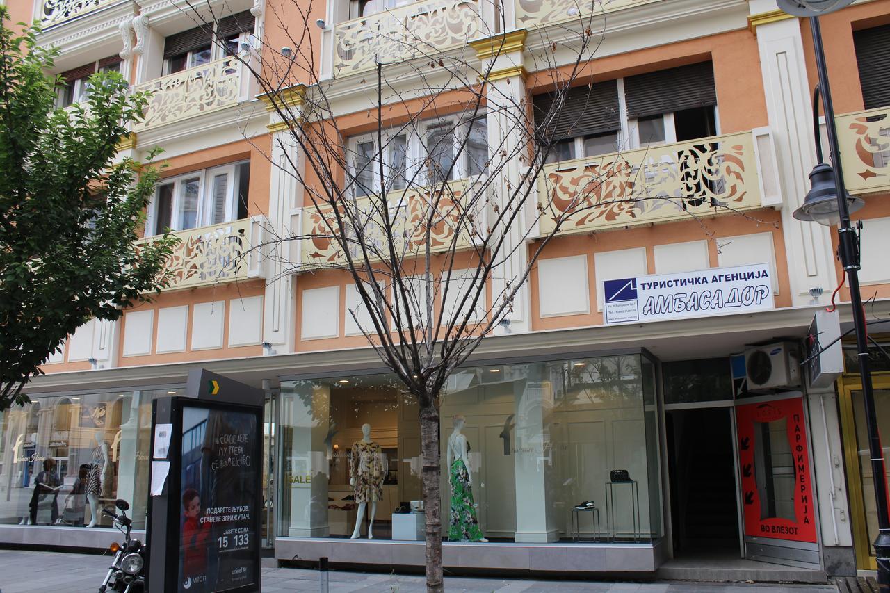 A&B Apartment Skopje Bagian luar foto