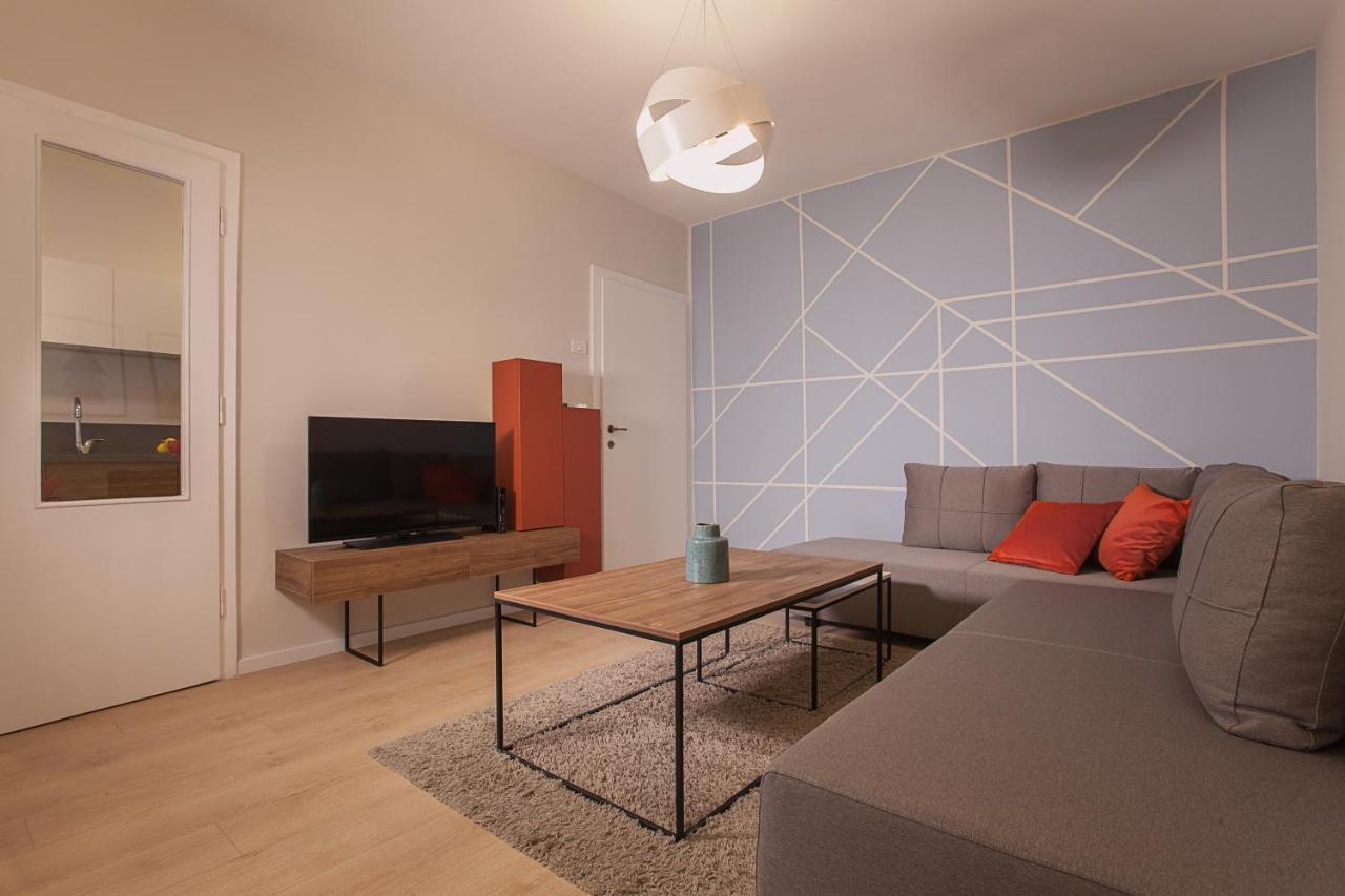 A&B Apartment Skopje Bagian luar foto